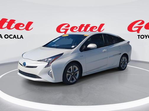 2016 Toyota Prius Four Touring