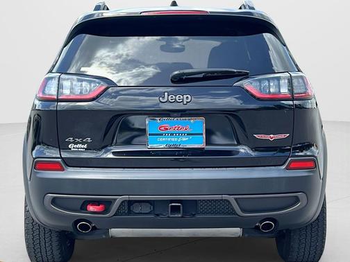 Diamond Black Crystal Pearlcoat 2022 Jeep Cherokee Trailhawk