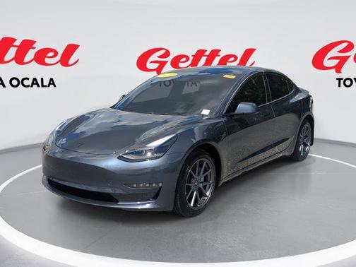 2022 Tesla Model 3 Standard Range