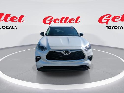 2026 Toyota Highlander XLE