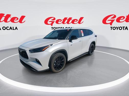 2026 Toyota Highlander XLE