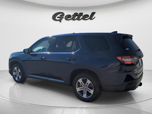 2023 Honda Pilot AWD EX-L 8 Passenger