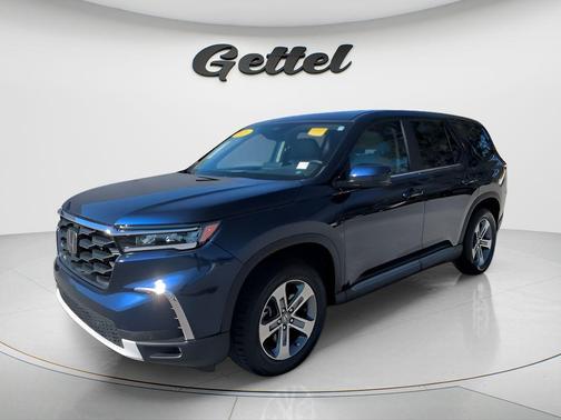 2023 Honda Pilot AWD EX-L 8 Passenger