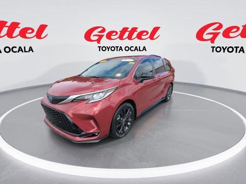 2023 Toyota Sienna XSE 7 Passenger