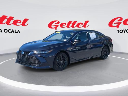 2019 Toyota Avalon Hybrid XSE