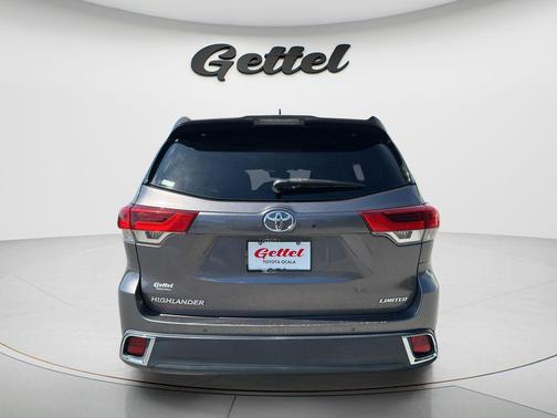 Predawn Gray Mica 2018 Toyota Highlander Limited