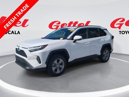 2022 Toyota RAV4 Hybrid XLE