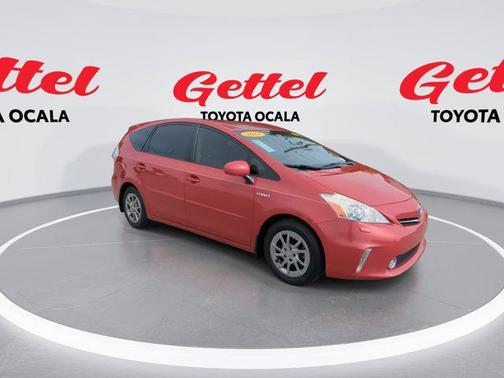 2013 Toyota Prius v Five
