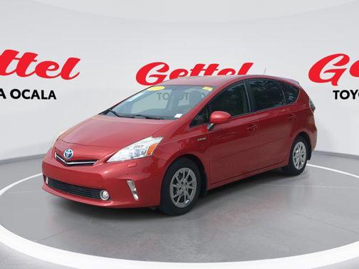 2013 Toyota Prius v Five