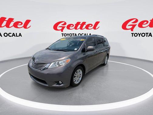 2015 Toyota Sienna XLE