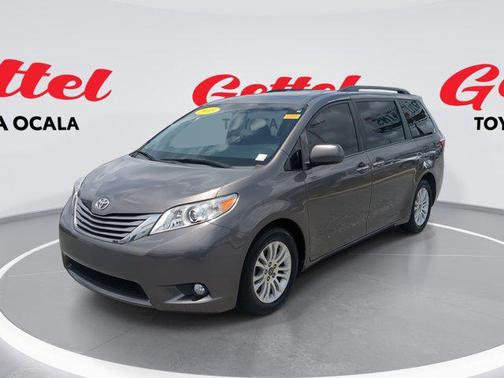 2015 Toyota Sienna XLE
