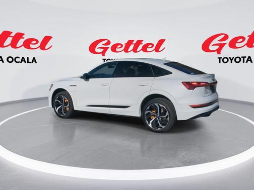 2022 Audi e-tron Sportback S line Premium Plus