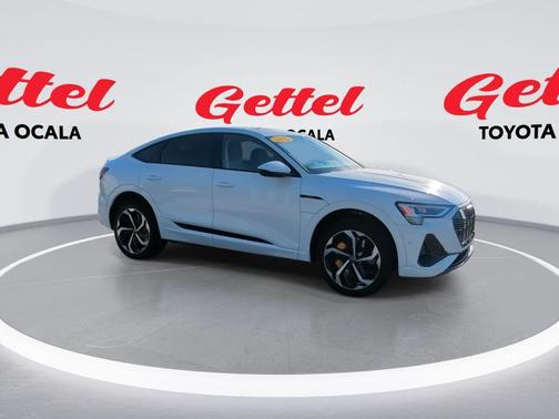 2022 Audi e-tron Sportback S line Premium Plus