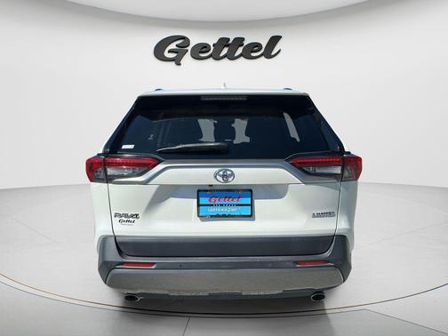 Blizzard Pearl 2020 Toyota RAV4 Limited