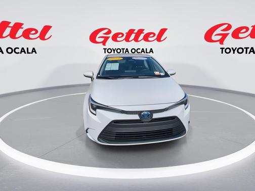 2024 Toyota Corolla Hybrid SE