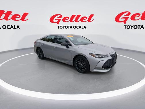 2021 Toyota Avalon Hybrid XSE