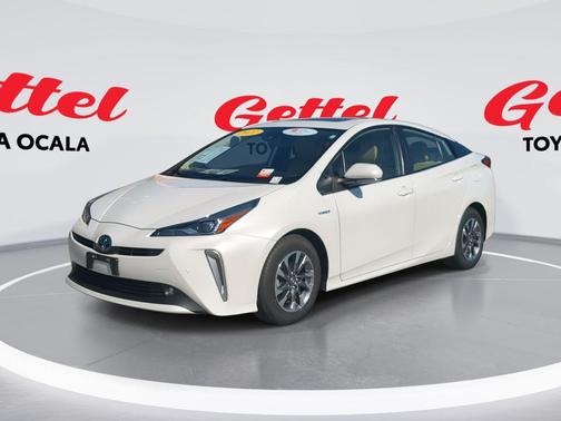 2022 Toyota Prius XLE
