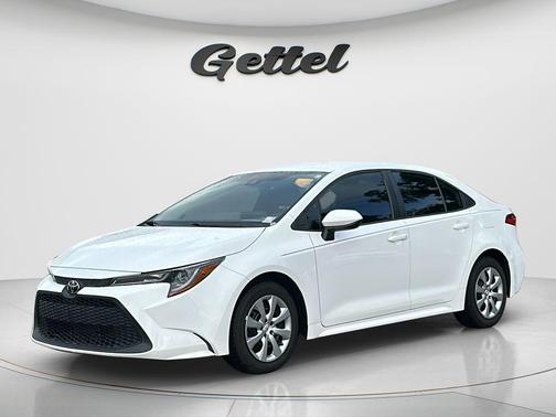Super White 2020 Toyota Corolla LE
