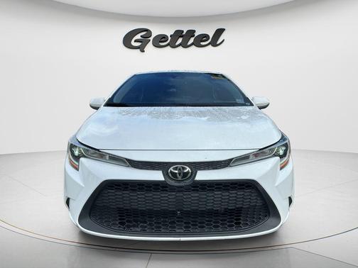 Super White 2020 Toyota Corolla LE