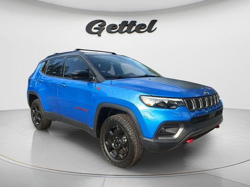 Laser Blue Pearlcoat 2023 Jeep Compass Trailhawk