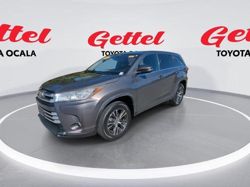 2019 Toyota Highlander LE