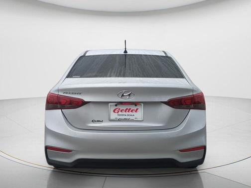 2020 Hyundai Accent SE