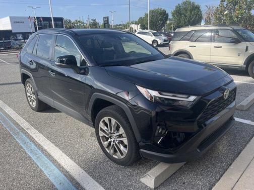 2023 Toyota RAV4 XLE Premium
