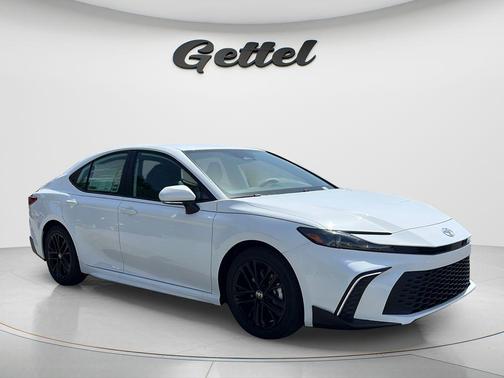 Ice Cap 2026 Toyota Camry SE