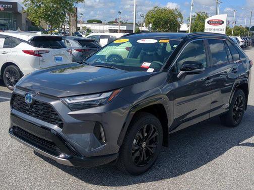 2024 Toyota RAV4 Hybrid SE