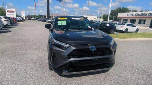 2024 Toyota RAV4 Hybrid SE