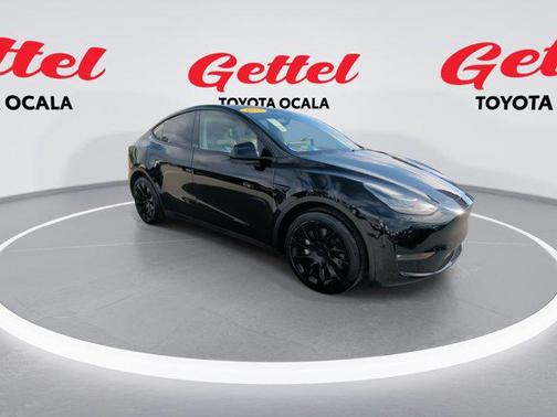 2022 Tesla Model Y Long Range Dual Motor All-Wheel Drive
