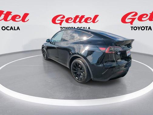 2022 Tesla Model Y Long Range Dual Motor All-Wheel Drive