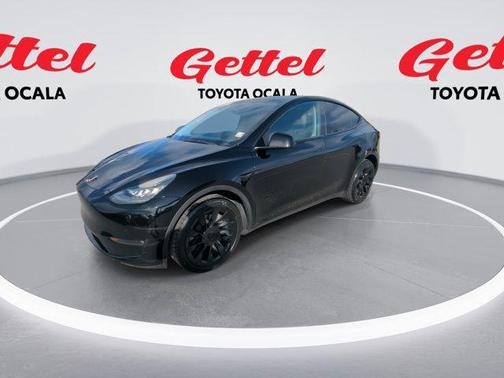 2022 Tesla Model Y Long Range Dual Motor All-Wheel Drive