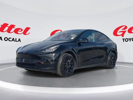 2022 Tesla Model Y Long Range Dual Motor All-Wheel Drive