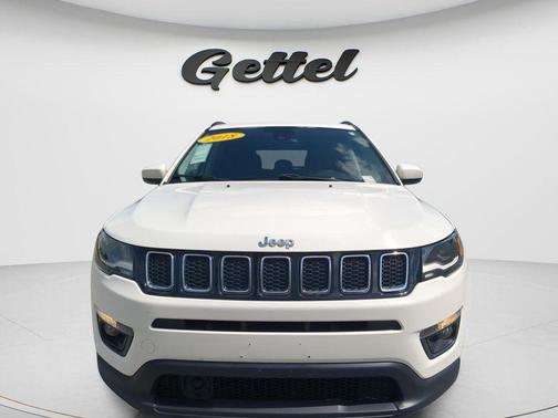 White Clearcoat 2018 Jeep Compass Latitude