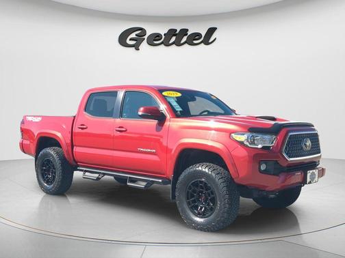 Barcelona Red Metallic 2019 Toyota Tacoma TRD Sport