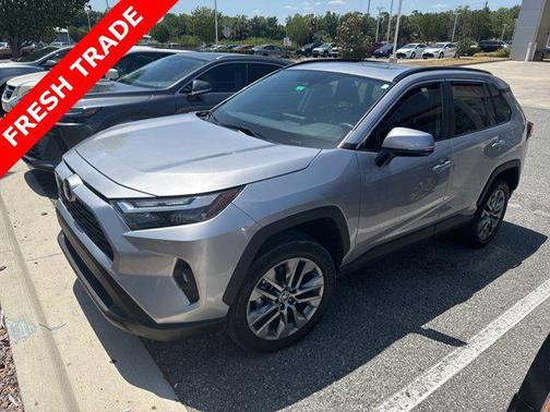 2022 Toyota RAV4 XLE Premium