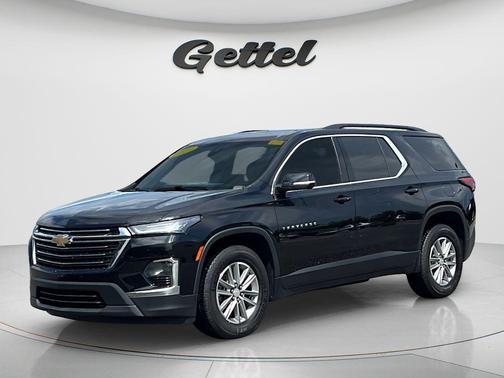 Mosaic Black Metallic 2023 Chevrolet Traverse LT Cloth