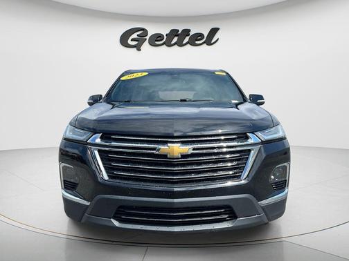 Mosaic Black Metallic 2023 Chevrolet Traverse LT Cloth