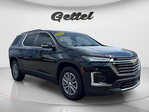 Mosaic Black Metallic 2023 Chevrolet Traverse LT Cloth