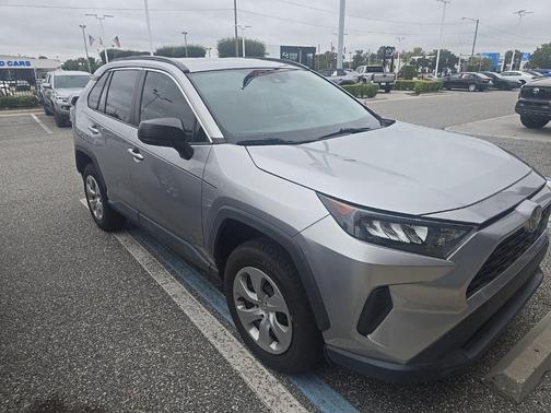 2020 Toyota RAV4 LE