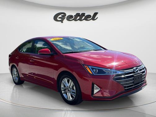 Scarlet Red Pearl 2020 Hyundai ELANTRA Value Edition