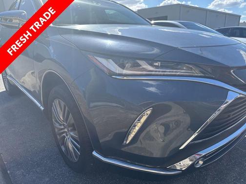 2023 Toyota Venza XLE