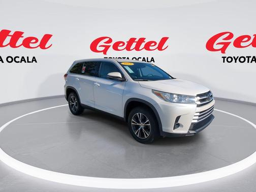 2019 Toyota Highlander LE