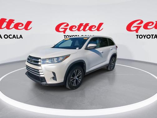 2019 Toyota Highlander LE