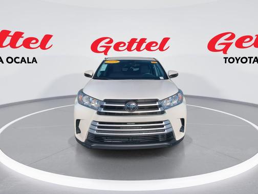 2019 Toyota Highlander LE