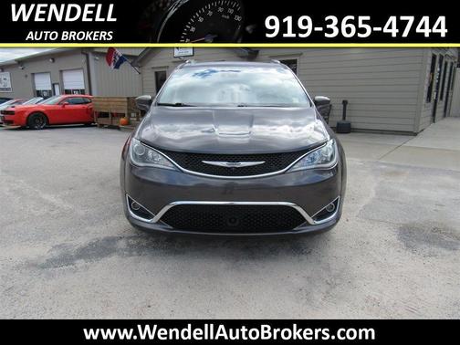 2020 Chrysler Pacifica Touring-L Plus