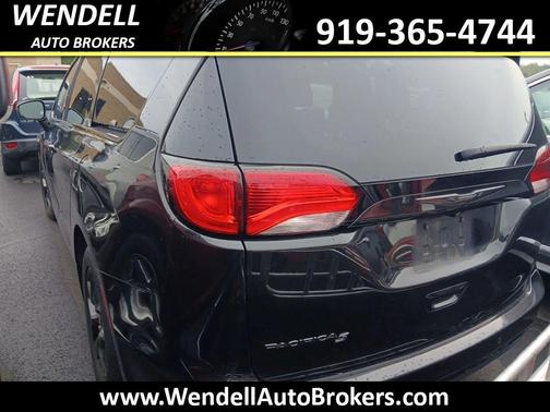 2018 Chrysler Pacifica Touring-L