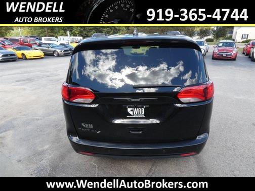 2018 Chrysler Pacifica Touring-L