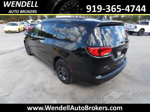 2018 Chrysler Pacifica Touring-L